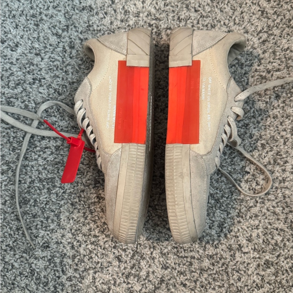 Off-White Vulcanized - Picture 5 of 6